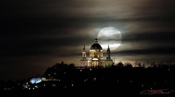 Basilica of Superga at full moon