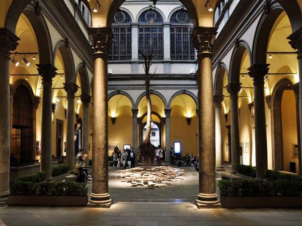 Florence - Palazzo Strozzi - installation in the yard