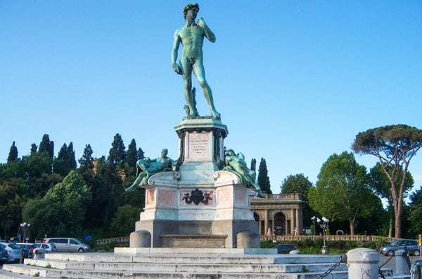 Bronze copy of David on Piazzale Michelangelo (Piazzale Michelangelo) in Florence