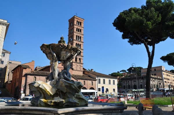 Fontana di Bocca della Verità in Rome