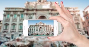 Mobile Internet in Italy - Which SIM Card is Better for Tourists?
