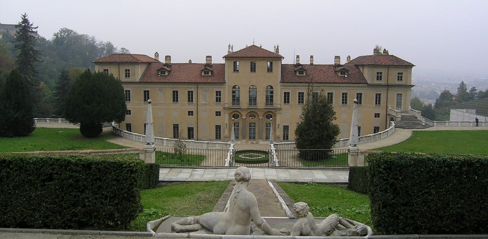 queen's villa