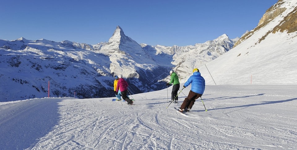 During the low season, most of the slopes operate on a regular schedule.