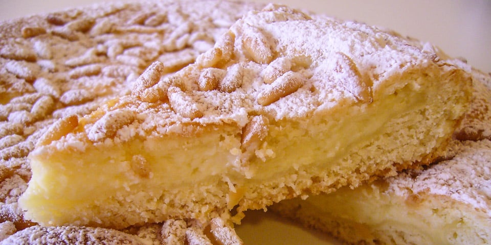 Florentine cake with curd Torta della Nonna