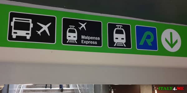 Signs at Milano Centrale
