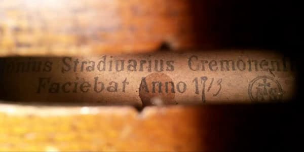 Stradivarius Violin Signature Antonius Stradivarius Cremonensis Faciebat Anno