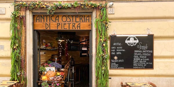 Restaurant in the historic center of Rome Antica Osteria di Pietra