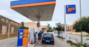 how to refuel in Italy at automatic gas stations